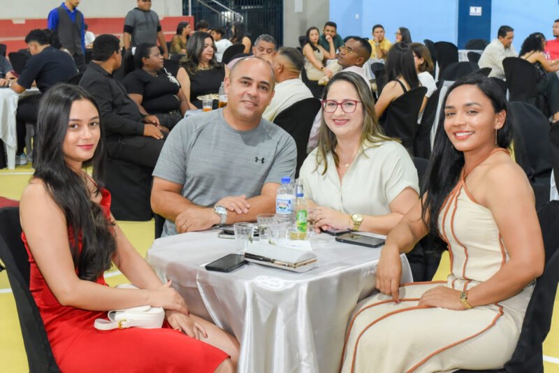 Conheça os melhores do ano 2024 de José de Freitas; uma noite de reconhecimento, emoção e celebração das conquistas